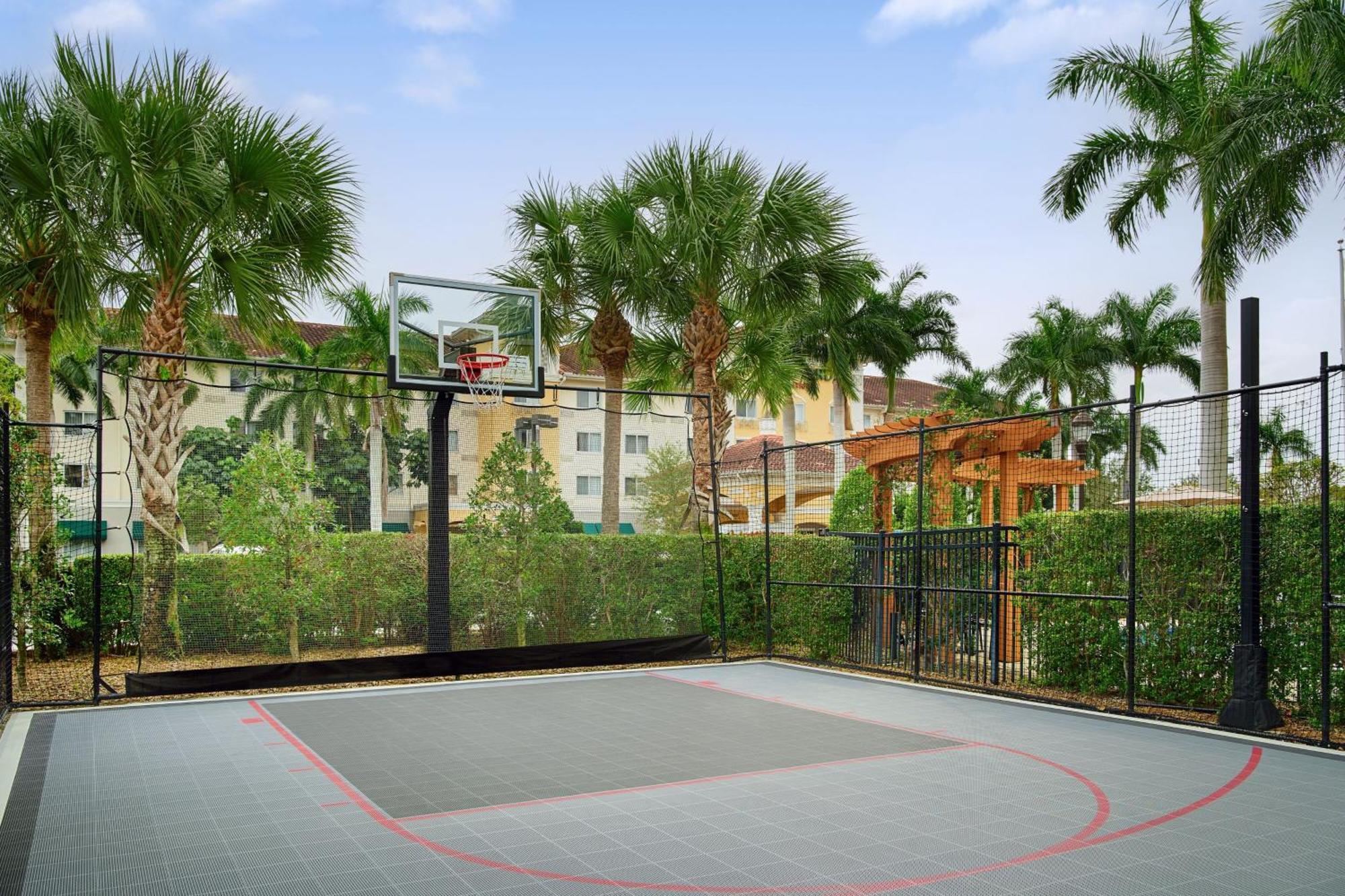 Residence Inn By Marriott Fort Myers At I-75 And Gulf Coast Town Center Estero Extérieur photo